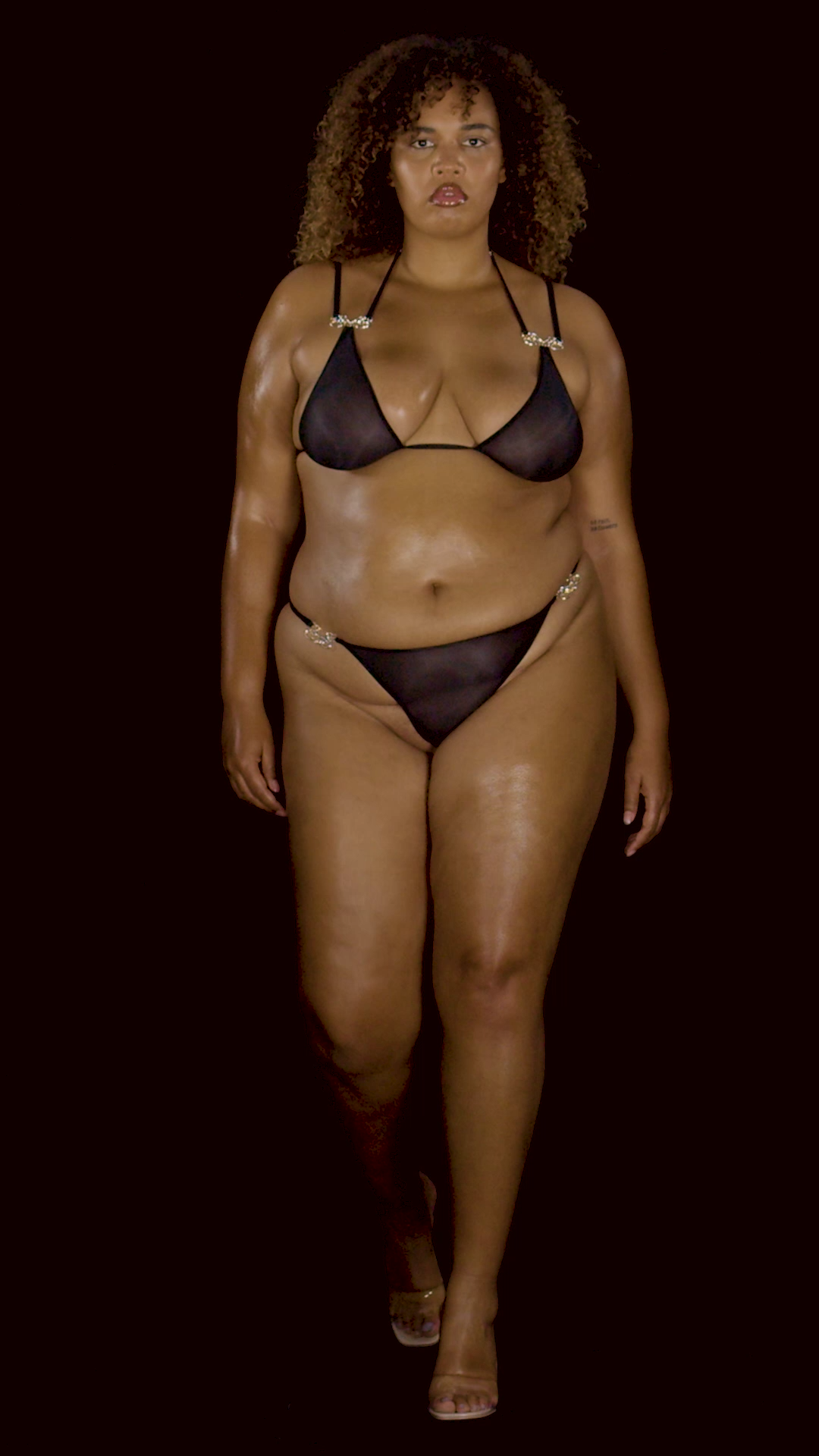 Striplink - BB BRA walking video